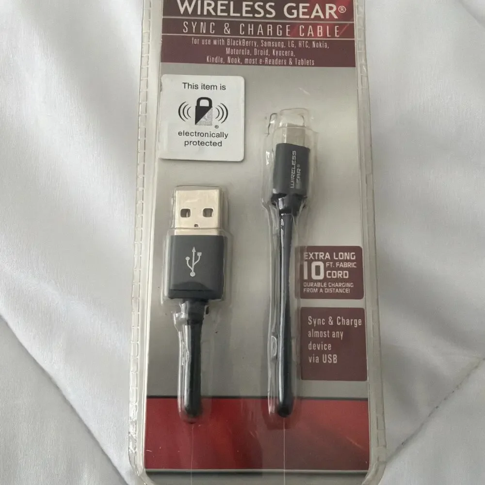 Wireless Gear 10 ft sync and charge cable for Almost Any Device Via USB G0232